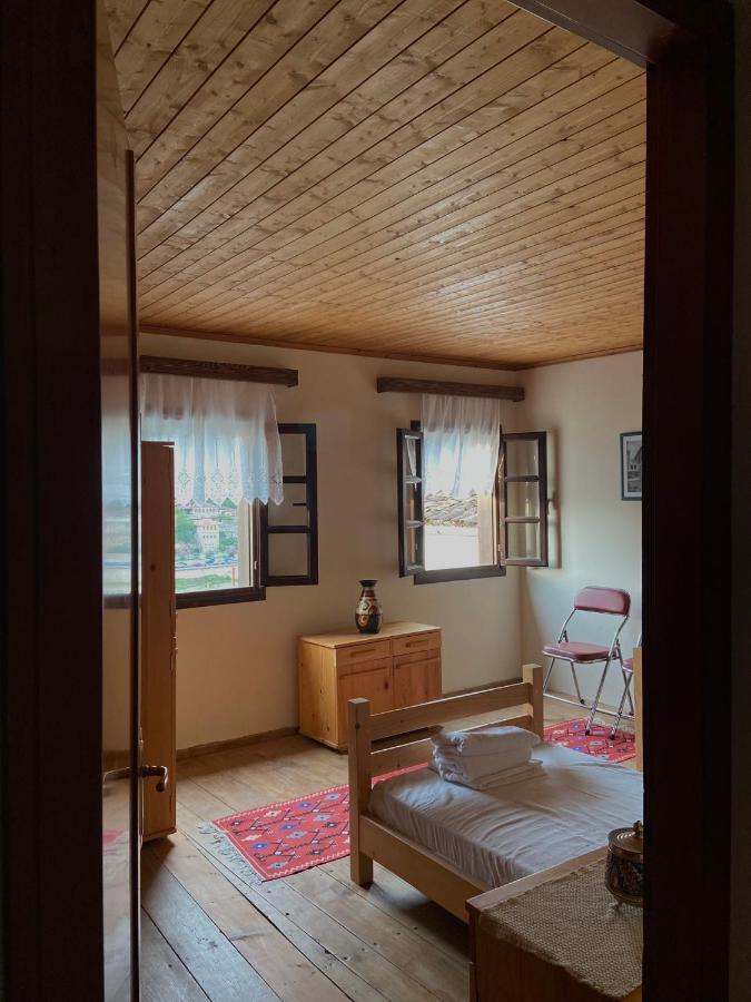Teo'S Guest House 培拉特 外观 照片