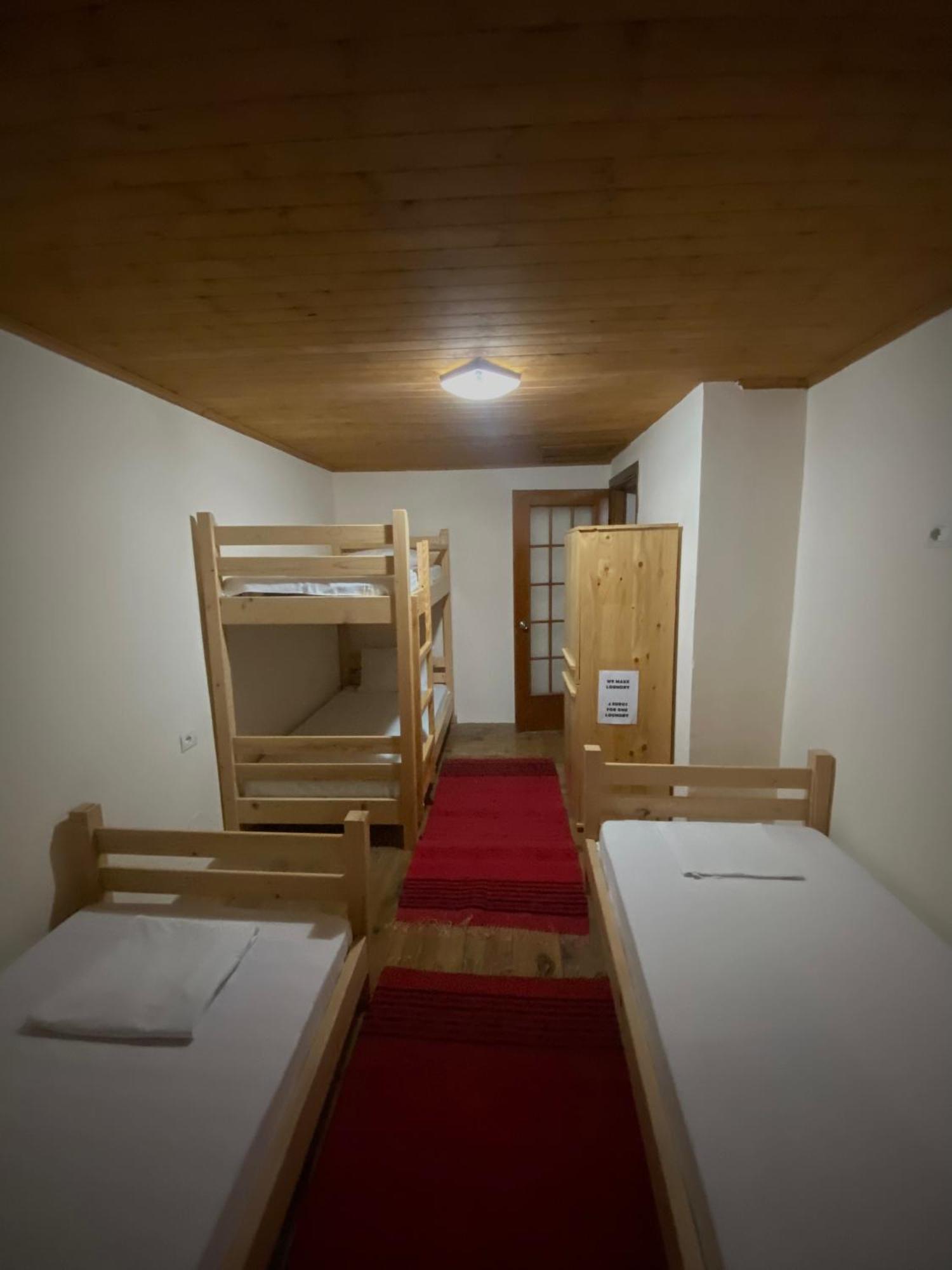Teo'S Guest House 培拉特 外观 照片